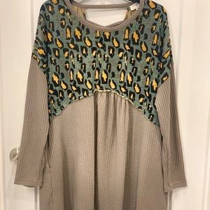 LimeLush dress w pockets size medium. Brand Umgee
